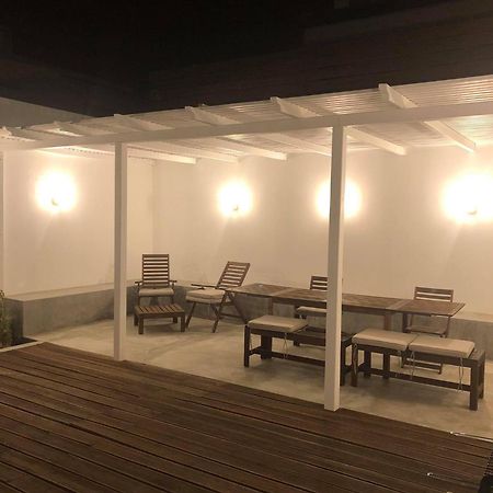 Sunshine Patio Getaway Villa วิลานอวา ดิ มิลฟงติส ภายนอก รูปภาพ