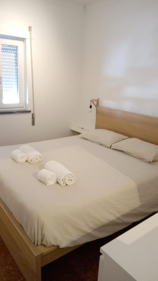 Sunshine Patio Getaway Villa วิลานอวา ดิ มิลฟงติส ภายนอก รูปภาพ