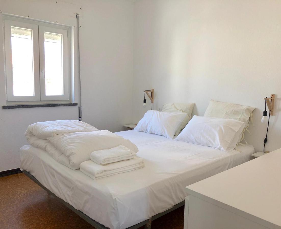 Sunshine Patio Getaway Villa วิลานอวา ดิ มิลฟงติส ภายนอก รูปภาพ