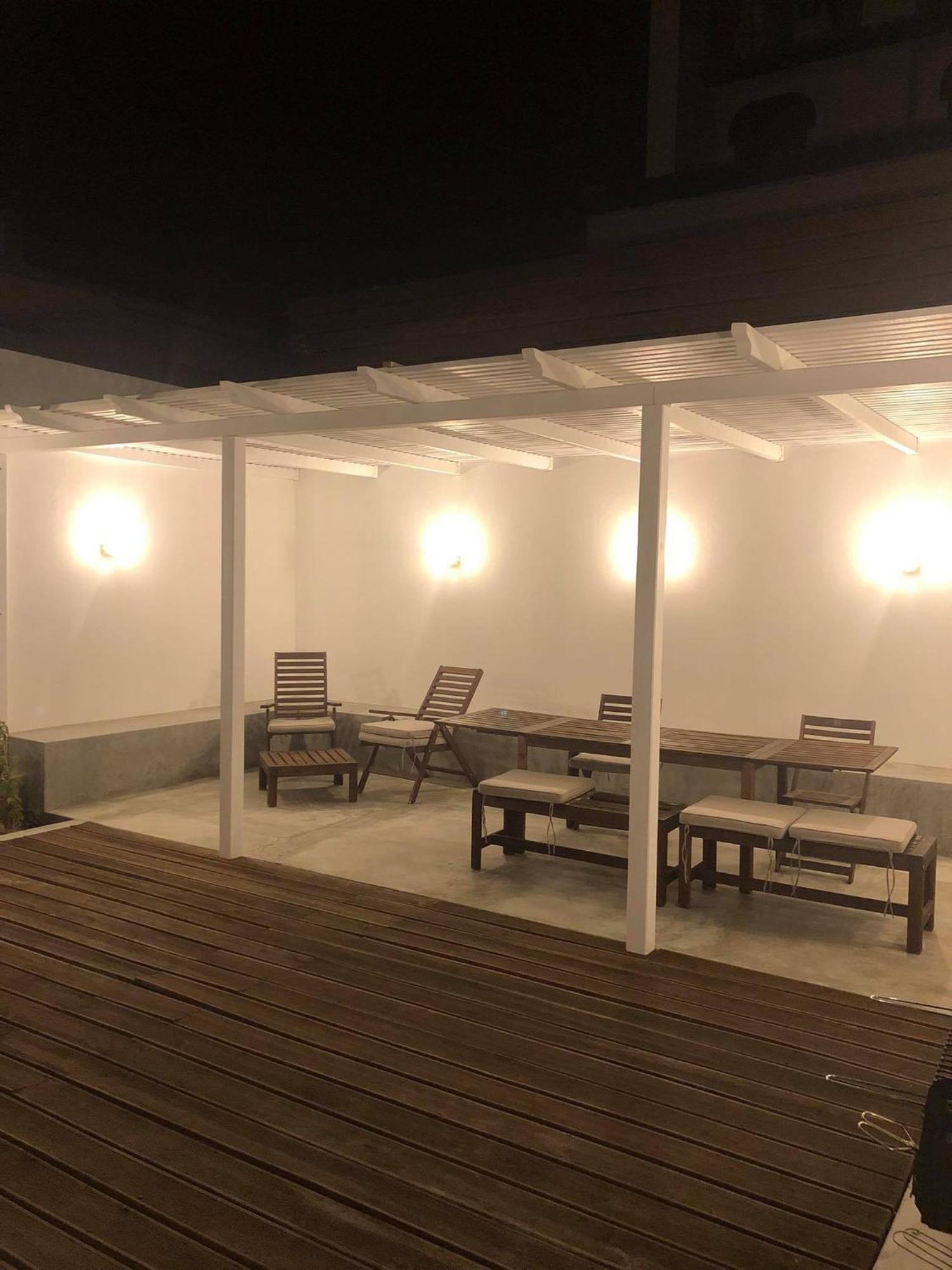 Sunshine Patio Getaway Villa วิลานอวา ดิ มิลฟงติส ภายนอก รูปภาพ