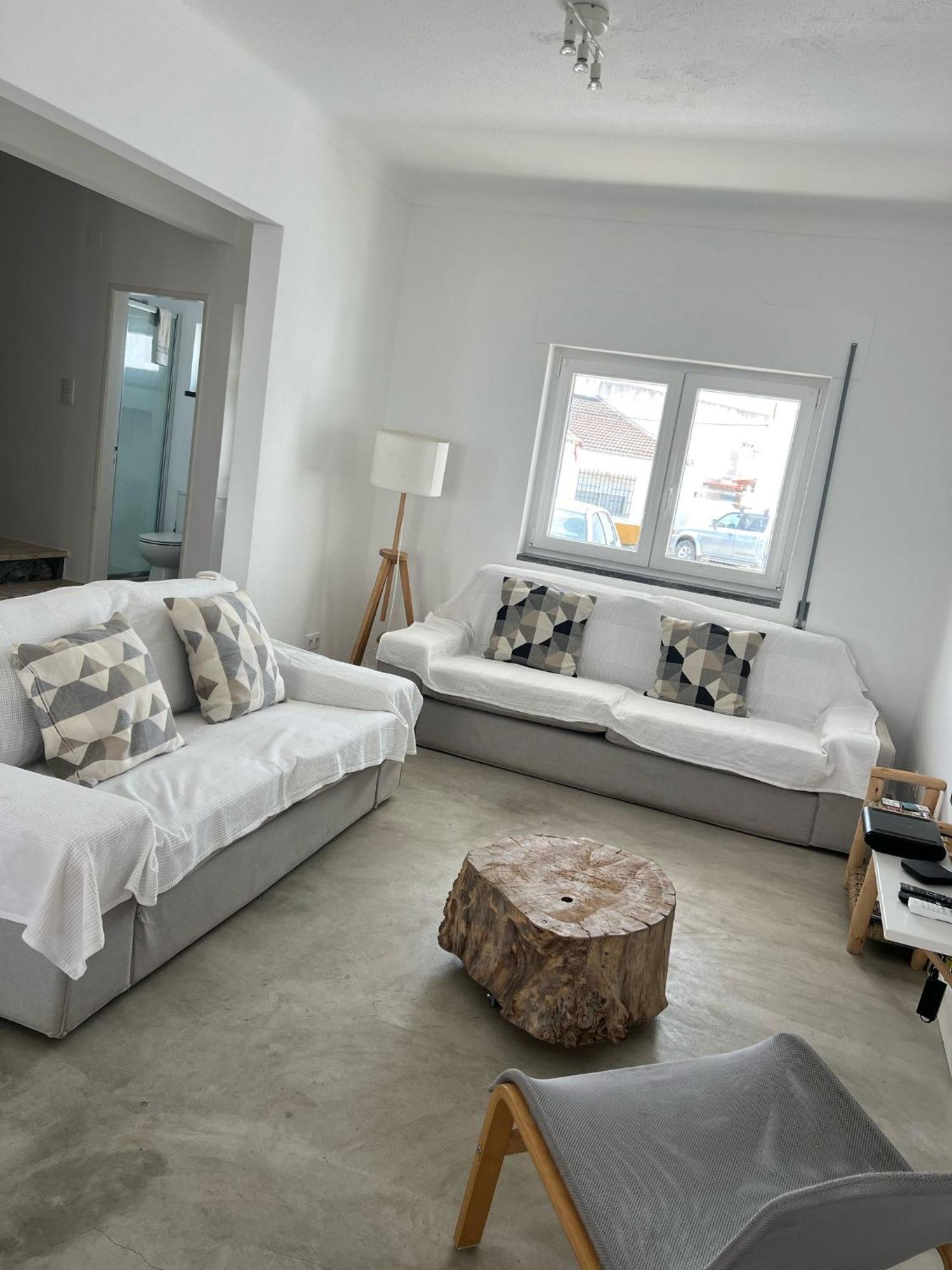 Sunshine Patio Getaway Villa วิลานอวา ดิ มิลฟงติส ภายนอก รูปภาพ